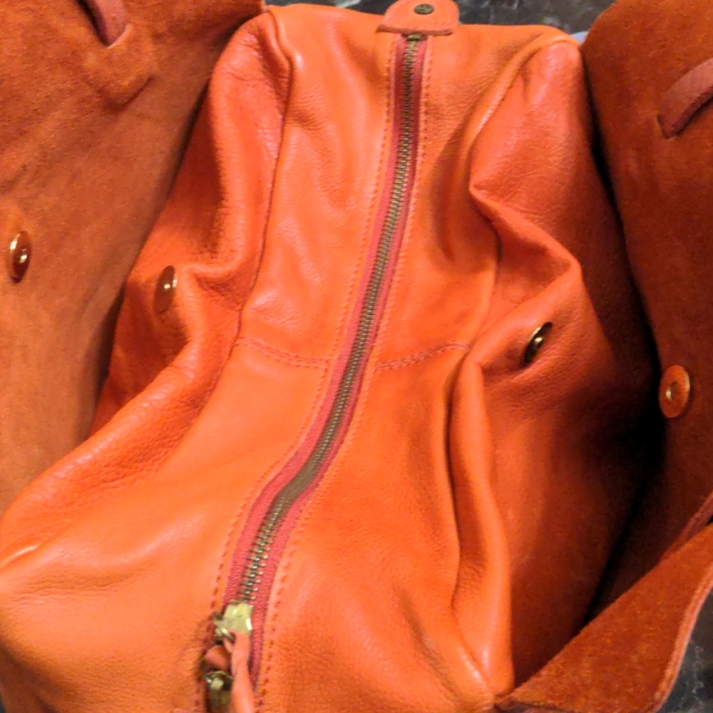 Handbag - Picture 4 of 9